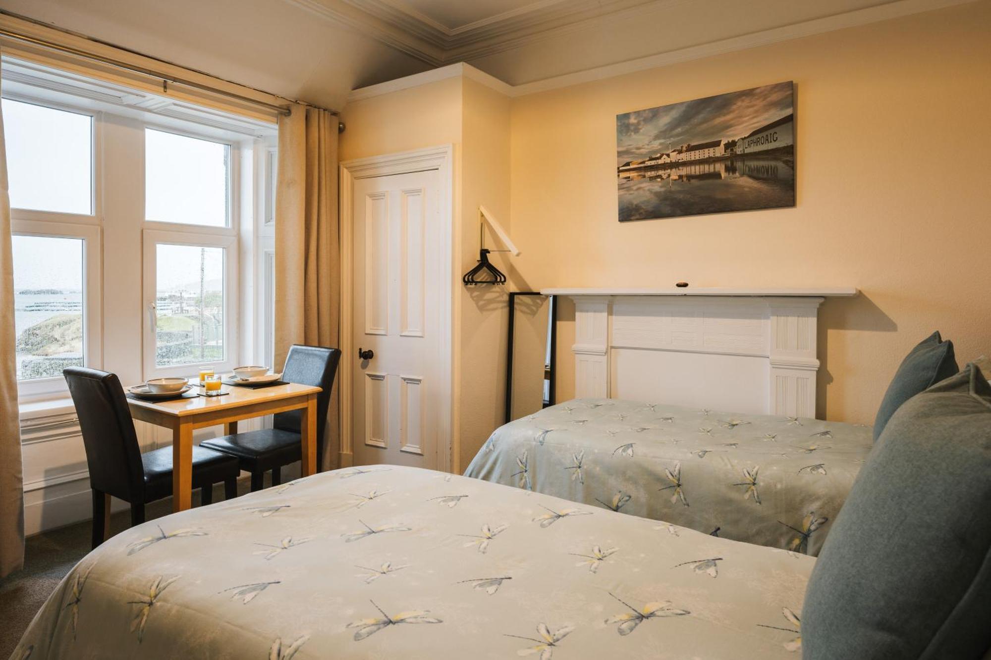 Eilidh'S Guest House 埃伦港 外观 照片